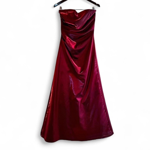 Burgundy Formal Dress - Picture 1 of 5
